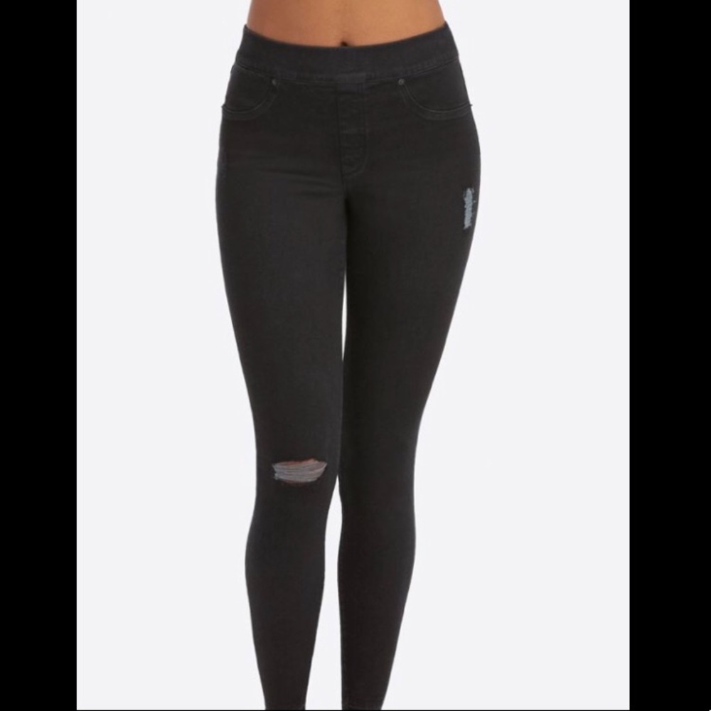 💕 SPANX Vintage Distressed Denim Leggings 💕